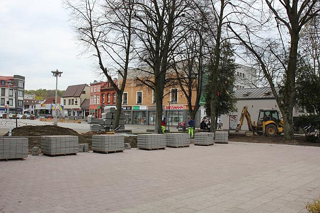 Metamorfoza skweru przy Placu Pokoju