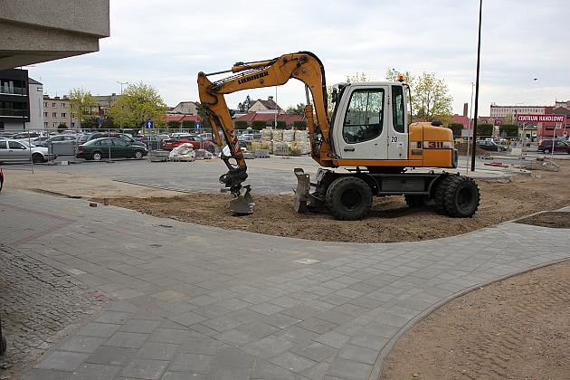 Trwa rozbudowa parkingu na zapleczu ulicy Staromiejskiej