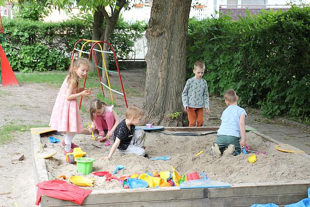 Gry i zabawy w plenerze. Dzień Dziecka w Przedszkolu nr 1