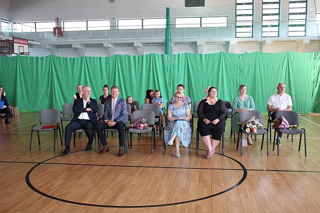 Uczniowie „Siódemki” uroczyście zakończyli rok szkolny