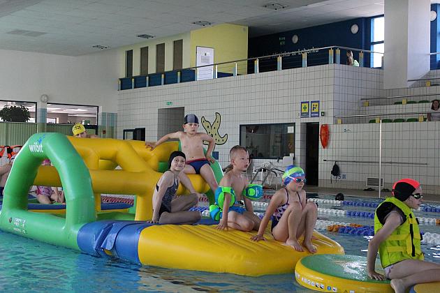 Szalona zabawa na Pływalni Miejskiej