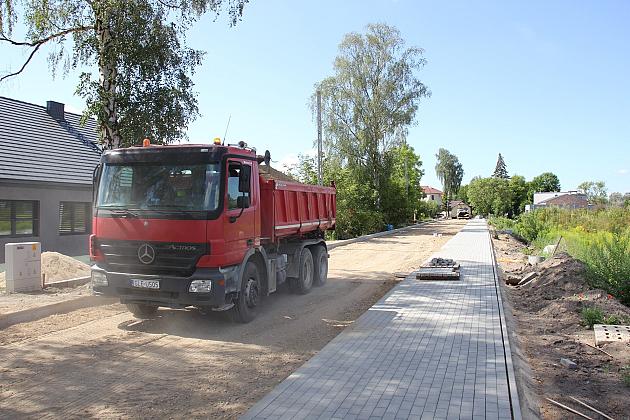 Na Pułaskiego trwa budowa nowej drogi