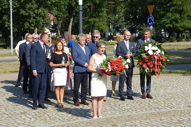 Kwiaty w Święto Wojska Polskiego