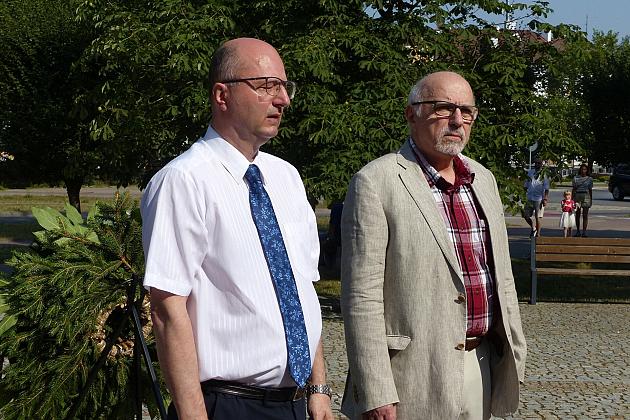 Kwiaty w Święto Wojska Polskiego