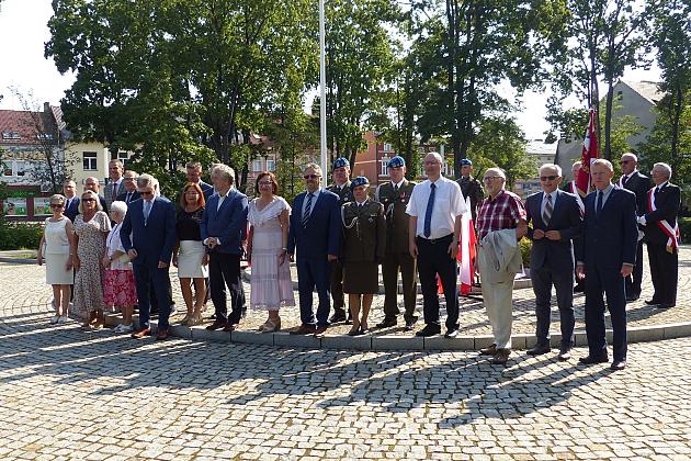 Kwiaty w Święto Wojska Polskiego