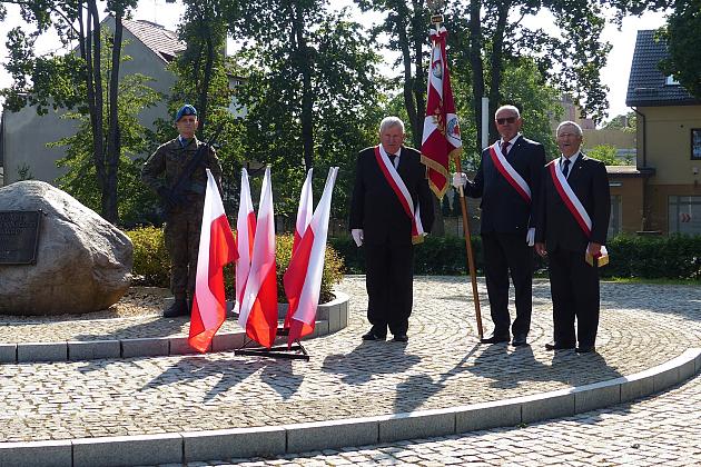 Kwiaty w Święto Wojska Polskiego