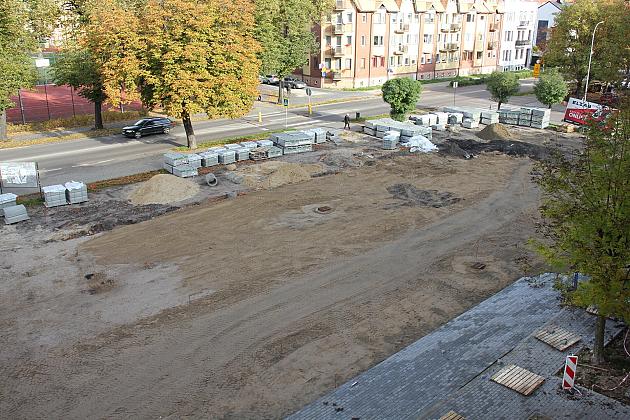 Przy ulicy Konopnickiej i Alei Wolności powstaje parking dla mieszkańców