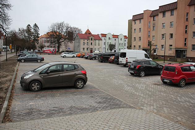 Nowy parking przy ul. Konopnickiej i Alei Wolności gotowy