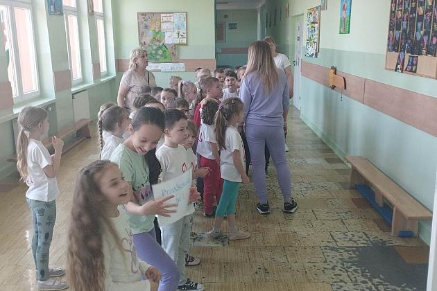 Przedszkolny piknik na sportowo w SP7