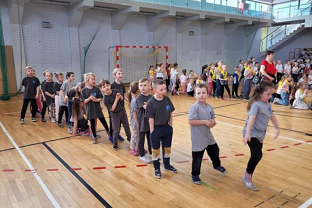 Przedszkolny piknik na sportowo w SP7