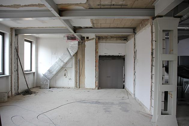 Modernizacja budynku po banku na miejską bibliotekę