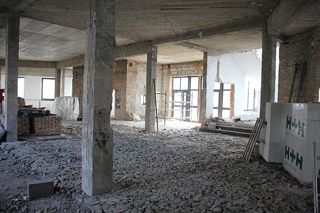 Modernizacja budynku po banku na miejską bibliotekę