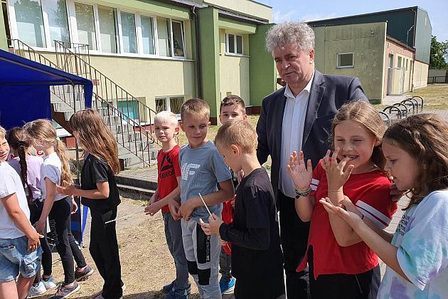 Dzień Dziecka – życzenia od Burmistrza