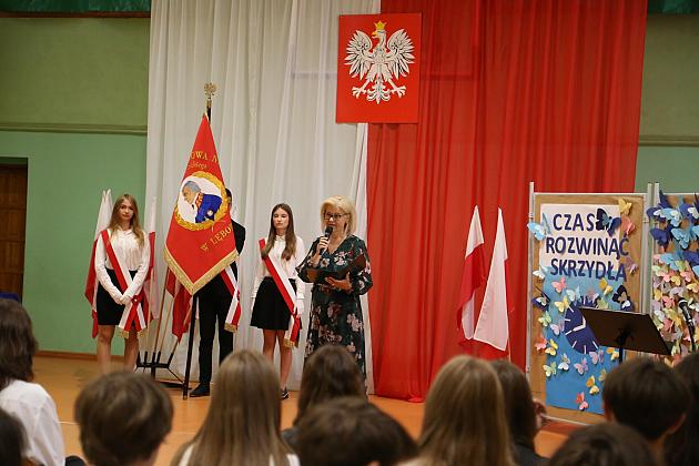 Uroczyste zakończenie roku szkolnego w lęborskich szkołach podstawowych: Emocje, nagrody i plany na wakacje!