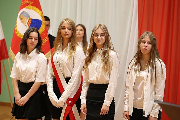 Uroczyste zakończenie roku szkolnego w lęborskich szkołach podstawowych: Emocje, nagrody i plany na wakacje!