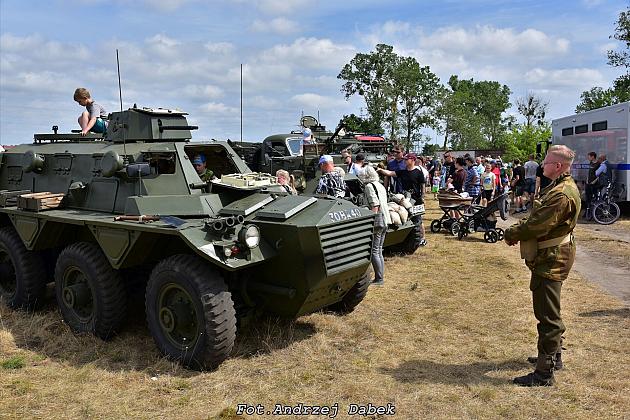 40-ta rocznica nadania imienia generała Stanisława Sosabowskiego 7 Harcerskiej Drużynie Czerwonych Beretów z Lęborka