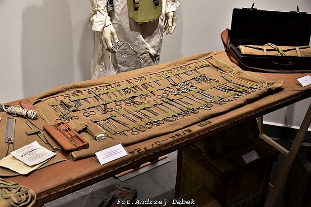 40-ta rocznica nadania imienia generała Stanisława Sosabowskiego 7 Harcerskiej Drużynie Czerwonych Beretów z Lęborka