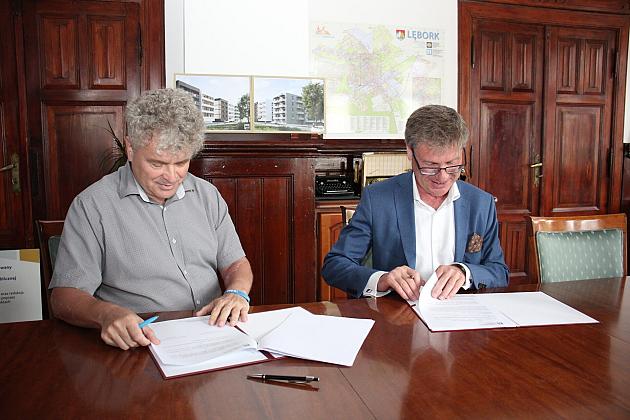 Umowa o współpracy Lęborka z WSAiB podpisana