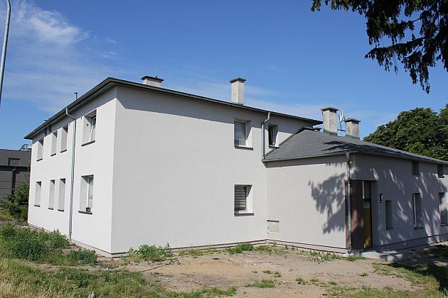 Budynki przy ul. Sienkiewicza wyremontowane. Trwa rewitalizacja otoczenia Parku Kaczyńskich