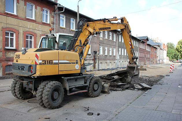 Sienkiewicza w przebudowie. Powstają miejsca postojowe, ławki, zieleń i oświetlenie