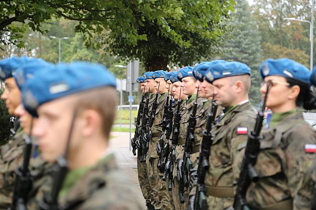 W hołdzie bohaterom i ofiarom wojny