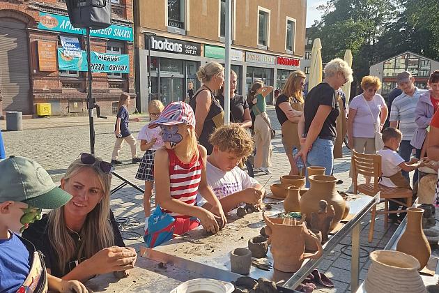 Ceramiczny Lębork – piknik rodzinny na Placu Pokoju
