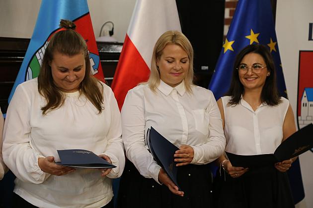 Oświatowa uroczystość w ratuszu