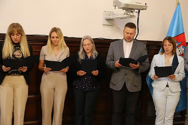 Oświatowa uroczystość w ratuszu