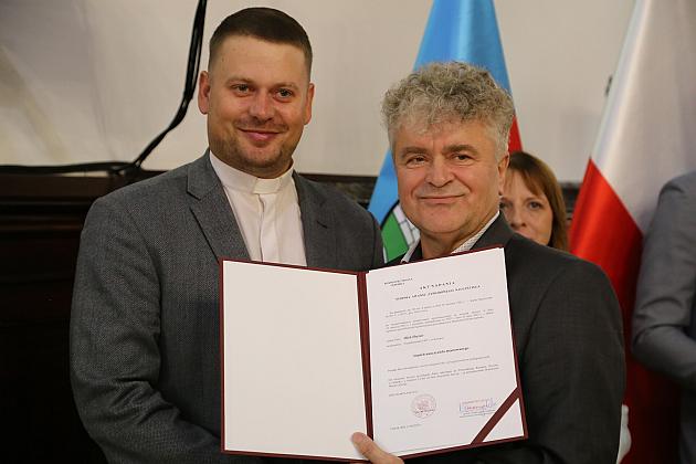 Oświatowa uroczystość w ratuszu