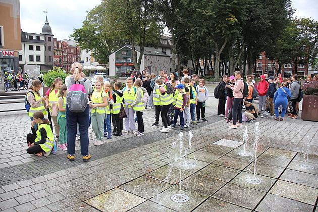 Rajd pieszo-rowerowy wyruszył z placu Pokoju