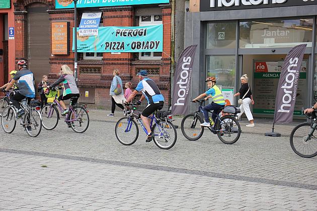 Rajd pieszo-rowerowy wyruszył z placu Pokoju