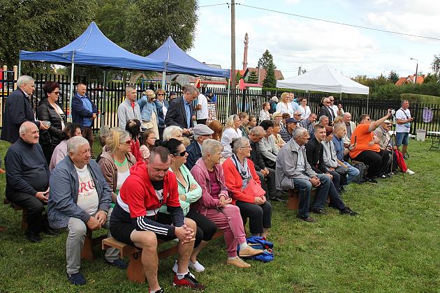 Plac im. Franciszka Szczypiora otwarty!