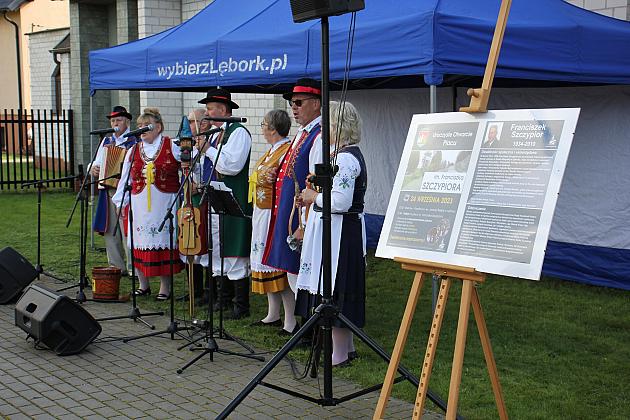 Plac im. Franciszka Szczypiora otwarty!