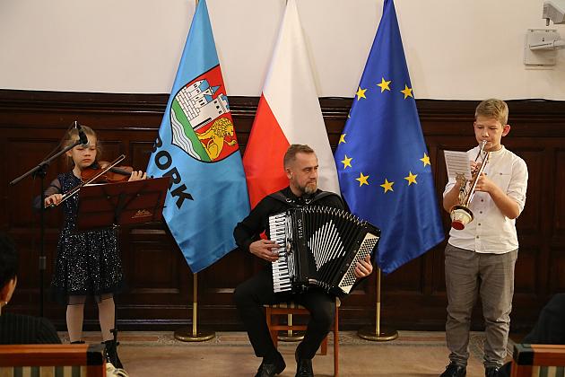 Święto edukacji, nauczycieli i pracowników oświaty w ratuszu