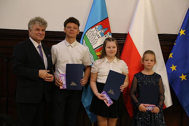 Święto edukacji, nauczycieli i pracowników oświaty w ratuszu