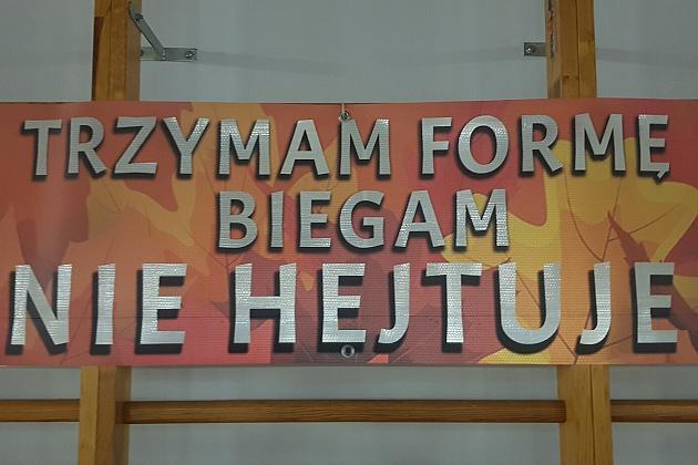 I Jesienny Powiatowy Mityng Lekkoatletyczny „Trzymam formę, biegam – NIE HEJTUJE”