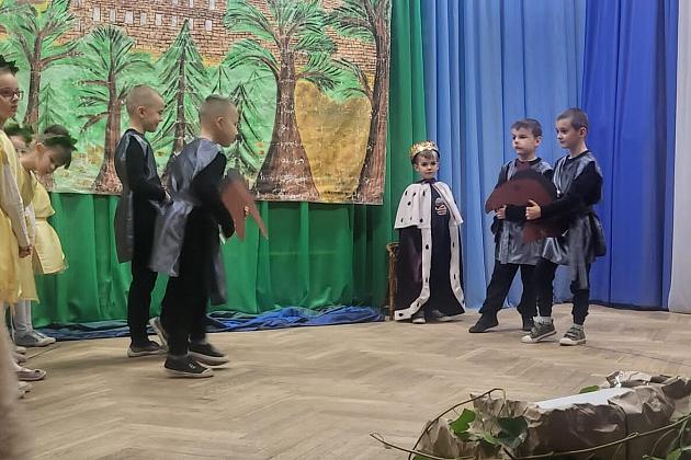 Wieczornica z okazji Święta Niepodległości w Przedszkolu Nr 6 w Lęborku!