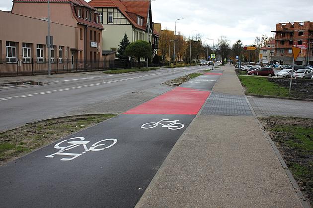 Droga rowerowa na Wojska Polskiego kompletna