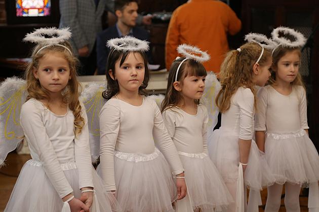 Ksiądz Biskup kolędował w ratuszu