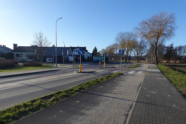 Szybko i bezpiecznie. Nowa droga rowerowa przy ul. Komuny Paryskiej