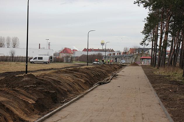 Przy ulicach Teligi i Władysława IV powstaje nowa droga pieszo-rowerowa