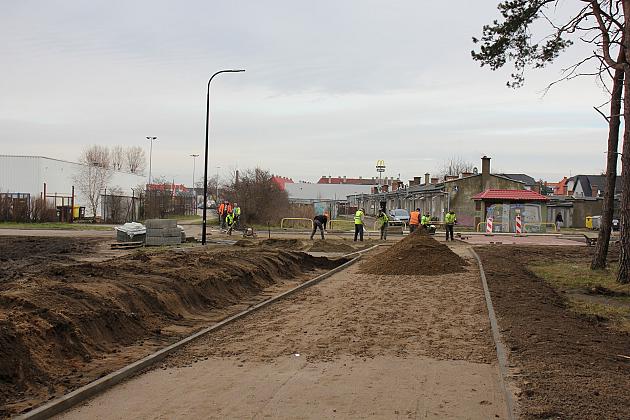 Przy ulicach Teligi i Władysława IV powstaje nowa droga pieszo-rowerowa