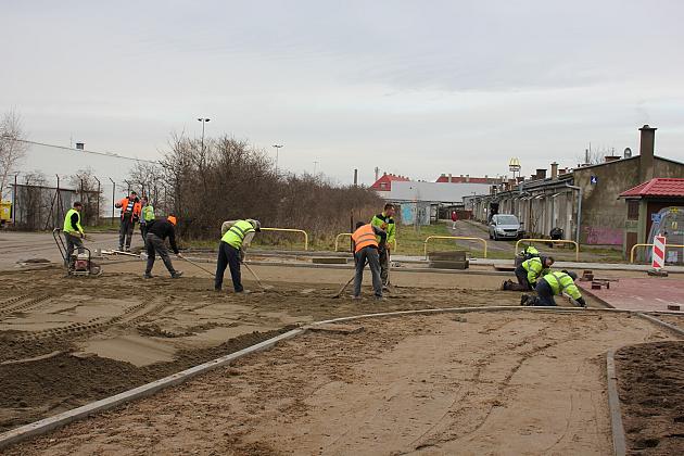 Przy ulicach Teligi i Władysława IV powstaje nowa droga pieszo-rowerowa