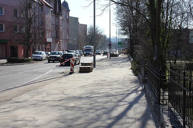 Remont chodnika i ulicy przy Wojska Polskiego