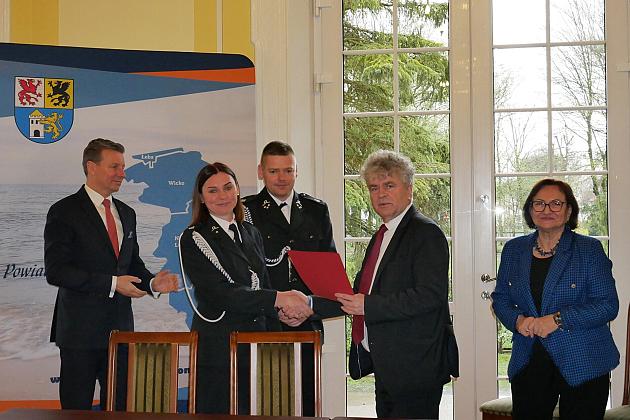 Podpisano umowę na zakup pick-upa dla Ochotniczej Straży Pożarnej w Lęborku