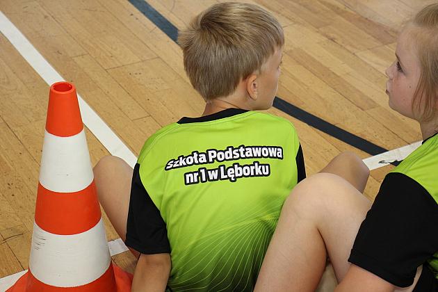 „Kto z nas lepiej i prędzej”. Konkurs sportowy dla uczniów szkół podstawowych