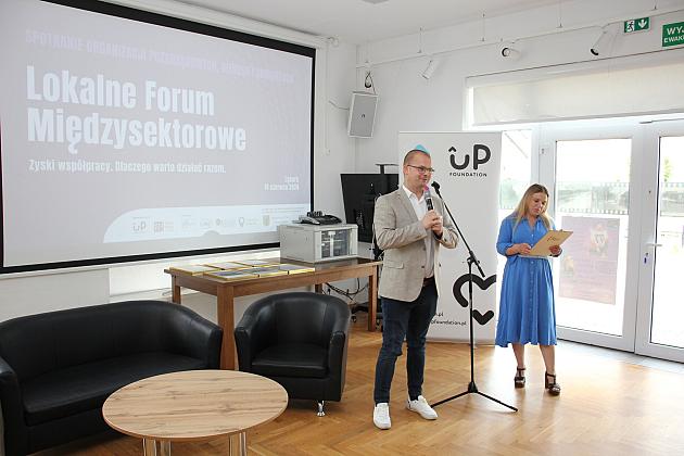 Zyski ze współpracy. Dlaczego samorząd, biznes i NGO powinni działać razem?