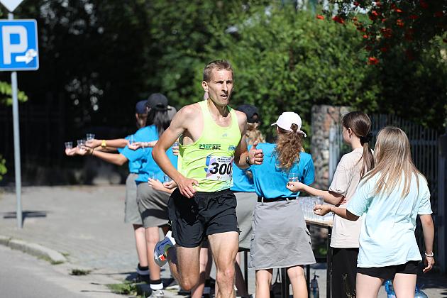 Rywalizowali na lęborskim bruku. 22. Bieg Uliczny św. Jakuba Ap. ukończyło 451 zawodników.