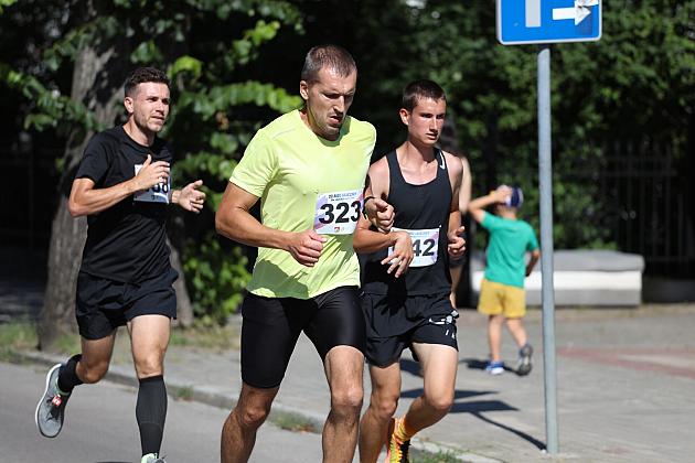 Rywalizowali na lęborskim bruku. 22. Bieg Uliczny św. Jakuba Ap. ukończyło 451 zawodników.