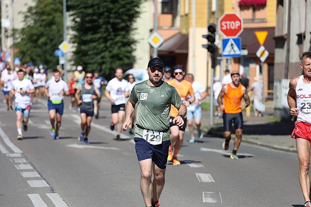 Rywalizowali na lęborskim bruku. 22. Bieg Uliczny św. Jakuba Ap. ukończyło 451 zawodników.